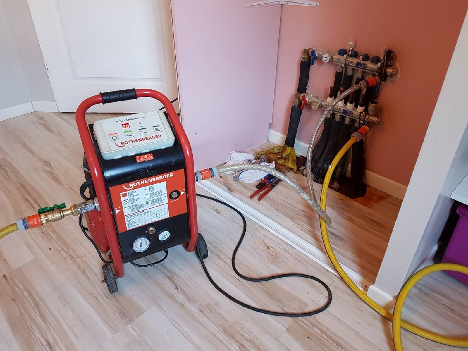 Caddebostan Vaillant Hermetik Şofben Kombi Bakımı